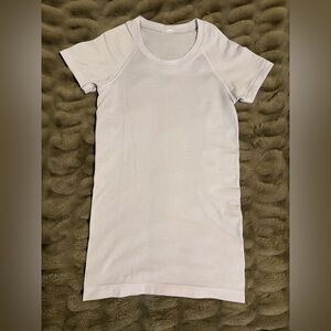 lululemon athletica swiftly tech in light purple